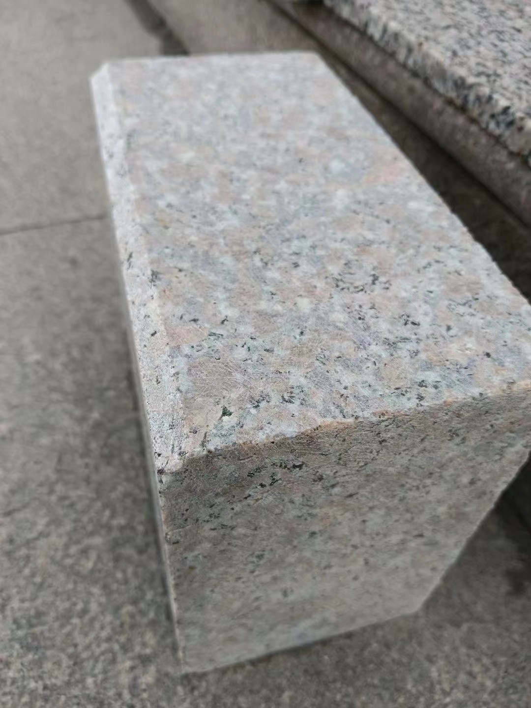 公路路沿石生产厂区实拍